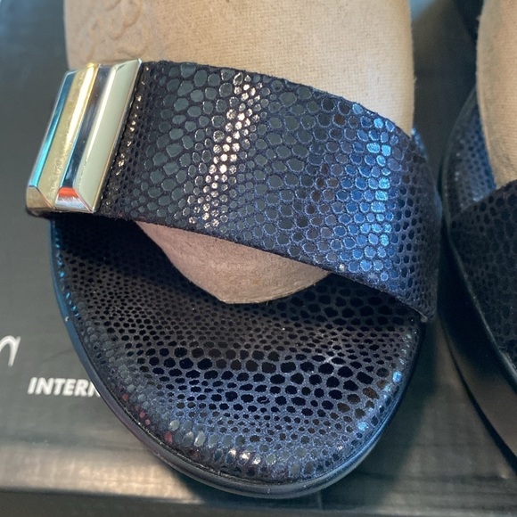 Inc International Black Wedge Sandals Size 8 in EUC - Picture 2 of 8